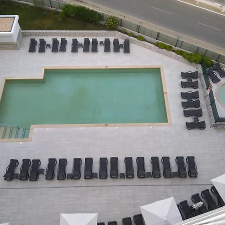 Apartmán Av. Sao Lourenco Da Barrosa *